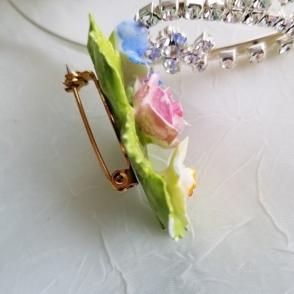 Vintage Dorothy Ann China Brooch Pin - Picture 8 of 12